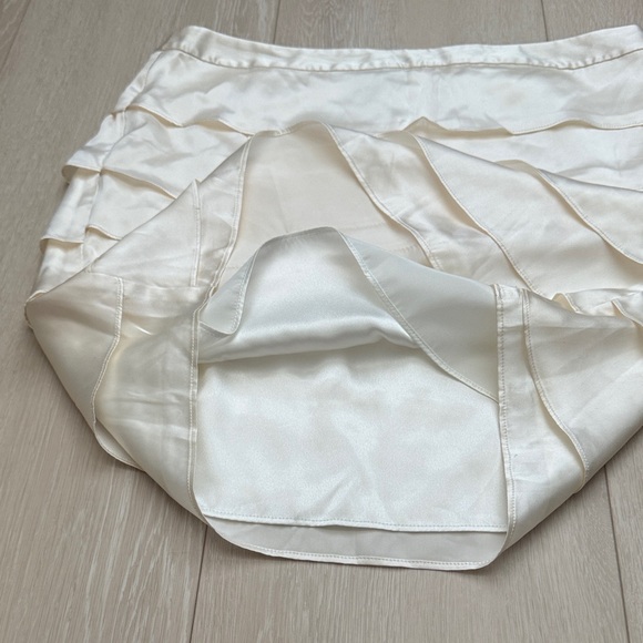 Ann Taylor Silk Tiered Cream Mini Skirt - Picture 6 of 8
